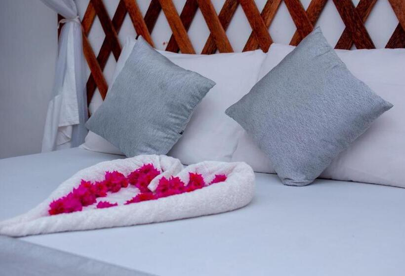 Номер Deluxe, Kuti Hotel Stone Town