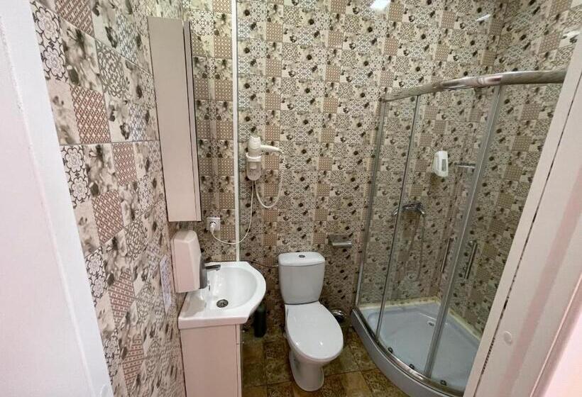 اتاق استاندارد, Mr Jo’s Hostel