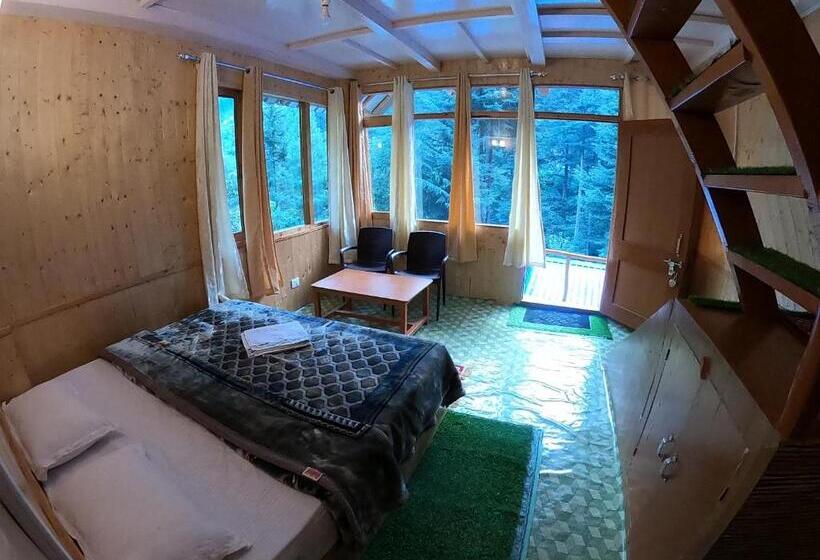 발코니가 있는 4인용 스탠다드 룸, Reverberate Cafe & Cottages   Negi S Place