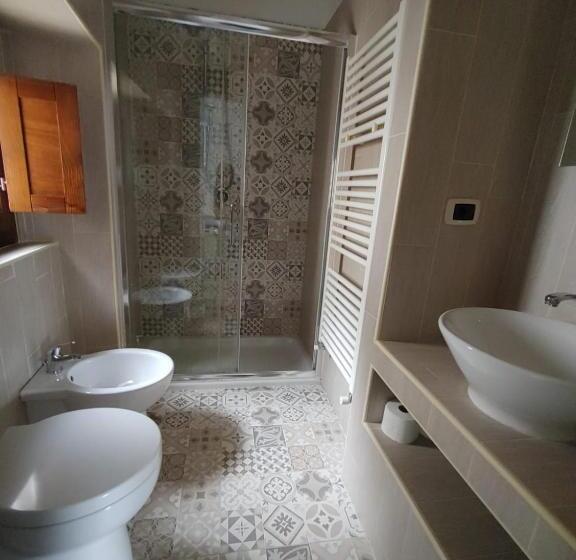 Номер Стандарт Вид на Горы, Borgo Sciugolo
