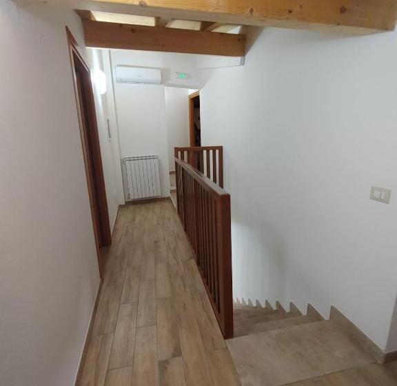 Номер Стандарт, Borgo Sciugolo