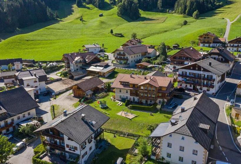 آپارتمان 1 خوابه با چشم‌انداز, Hirschenhof