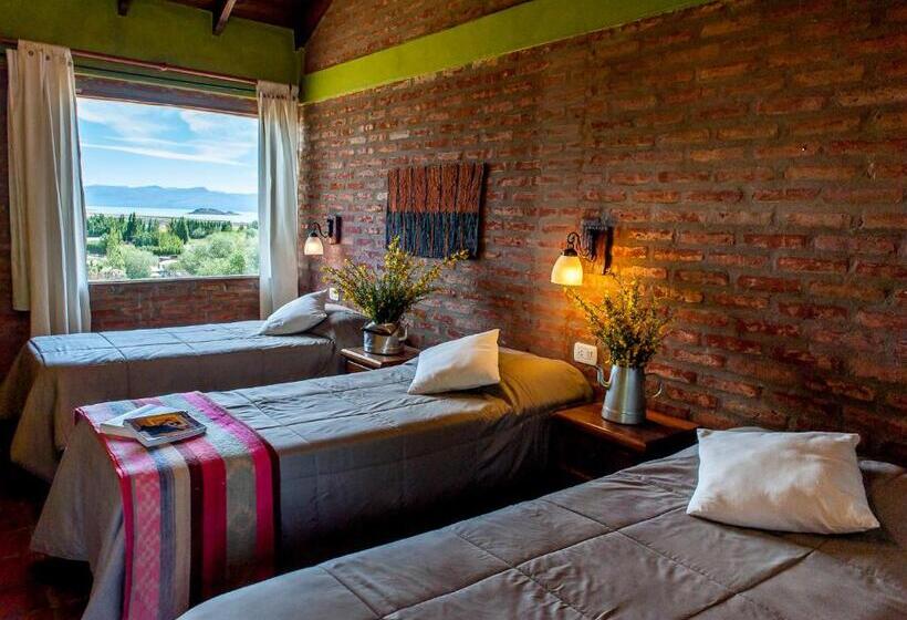 Quarto Triplo Deluxe, Posada Larsen