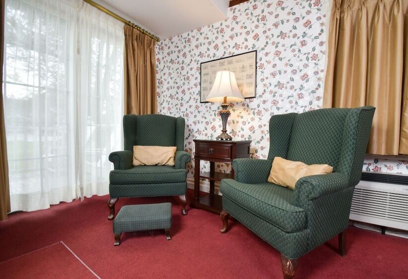 Номер Superior, The Waring House