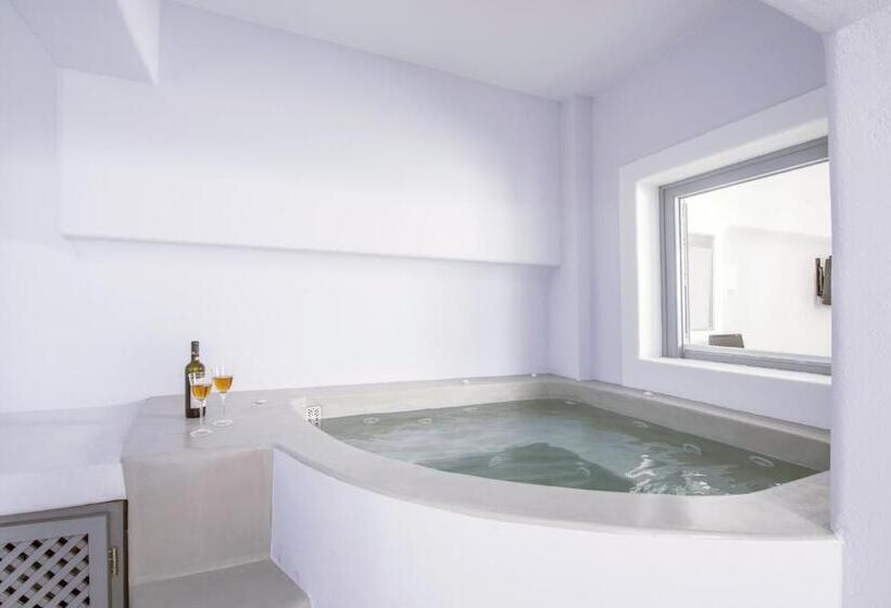 Люкс с гидромассажем, Blue Waves Suites & Apartments