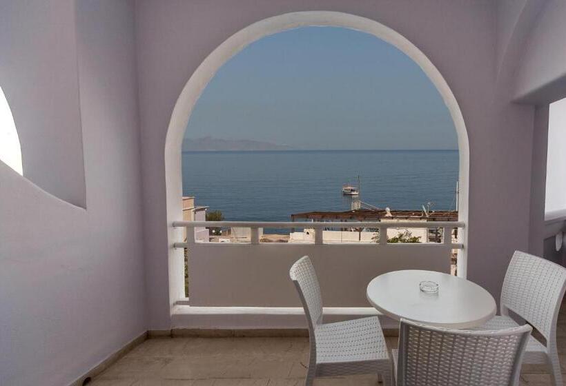 Люкс с гидромассажем, Blue Waves Suites & Apartments