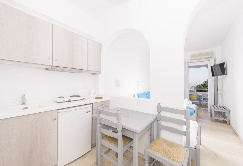 Апартаменты 1 Спальня, Blue Waves Suites & Apartments