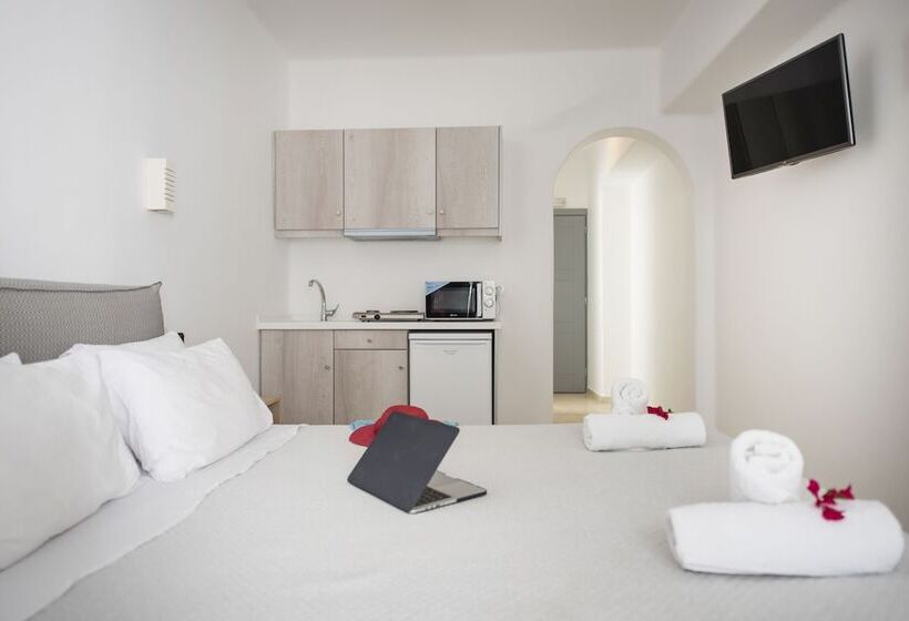 Люкс Повышенной Комфортности, Blue Waves Suites & Apartments