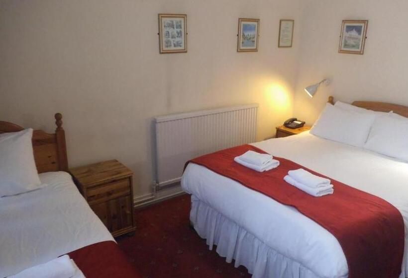 اتاق استاندارد چهارنفره با سرویس بهداشتی مشترک, Arran House