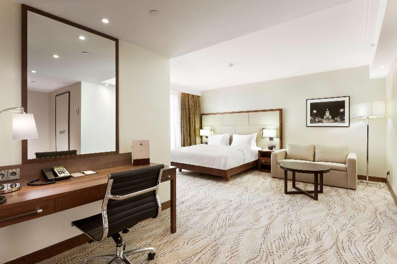 Номер Deluxe Кровать Кинг, Doubletree By Hilton Hotel & Conference Centre Warsaw
