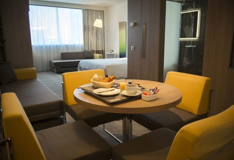 Номер Executive, Novotel Sofia
