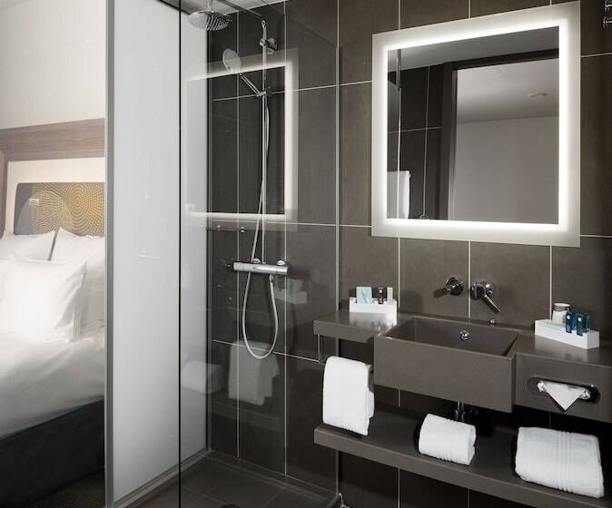 Номер Superior, Novotel Sofia