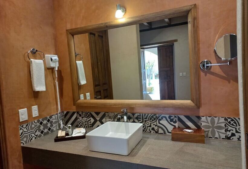 Chambre Deluxe, Junvay