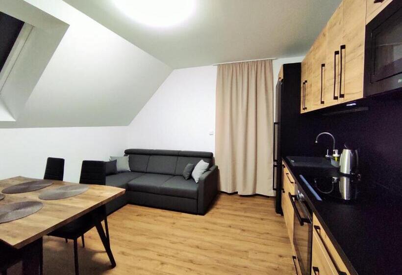 Апартаменты 1 Спальня Вид на Сад, Apartmány Buková Hora, Apartmány Přímo U Sjezdovky
