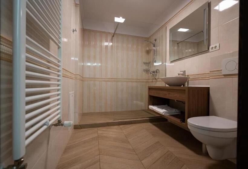 اتاق استاندارد, Pensiunea White Residence