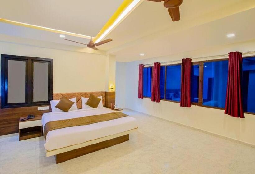带大床的高级房间, Ivy Residency