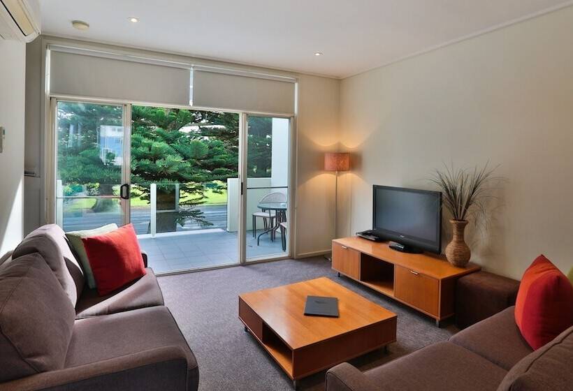 침실 2개 아파트, Lady Bay Resort