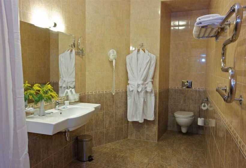 Полулюкс, Metallurg Health Resort