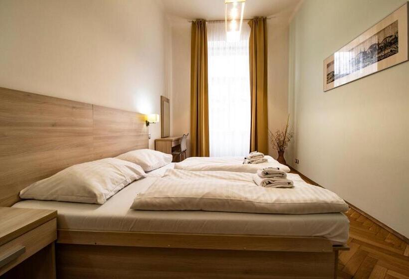 带2个卧室的公寓, Residence U černé Věže české Budějovice