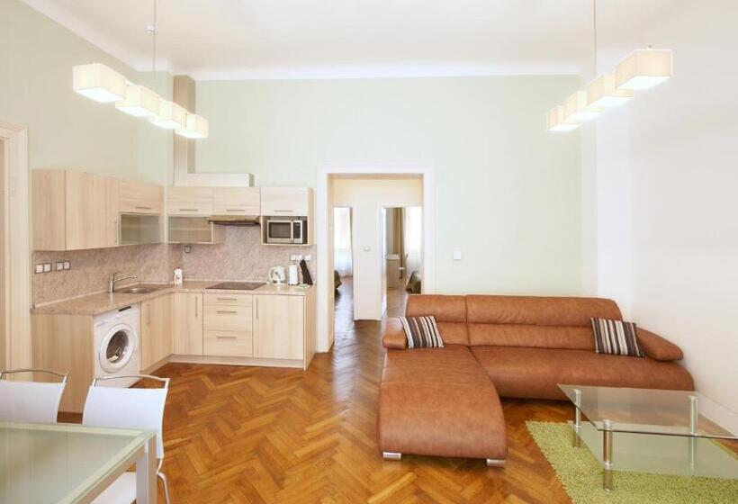 带2个卧室的公寓, Residence U černé Věže české Budějovice
