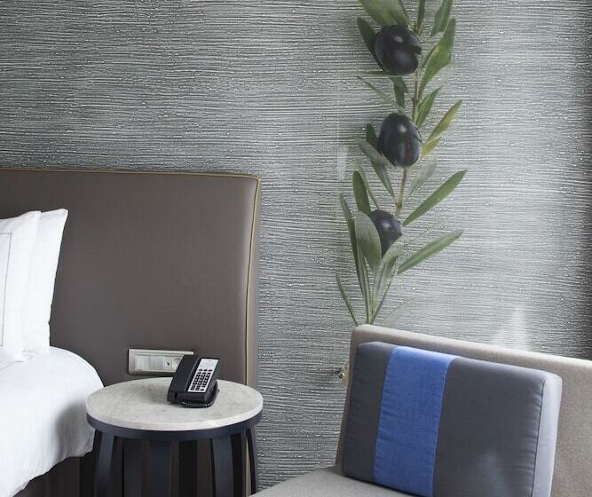 标准间, Ramada Hotel & Suites By Wyndham Izmir Kemalpasa