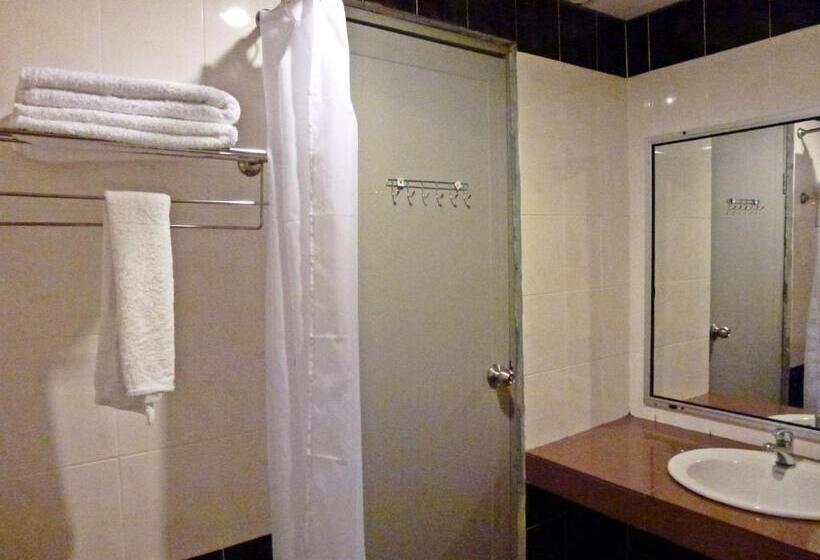 اتاق لوکس, Sun Inns Hotel Sitiawan
