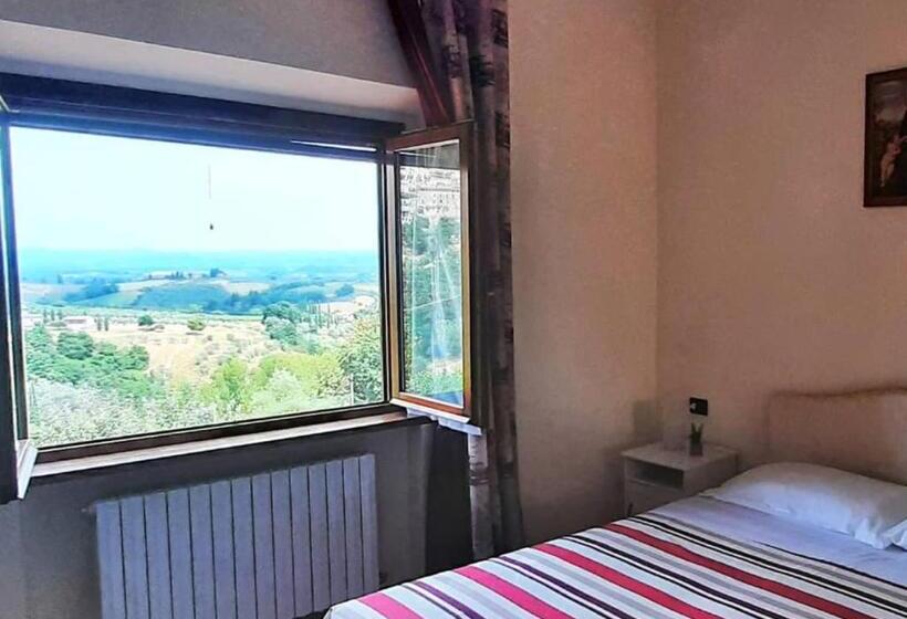 Номер Стандарт Вид на Сад, B&b Il Fienile San Gimignano