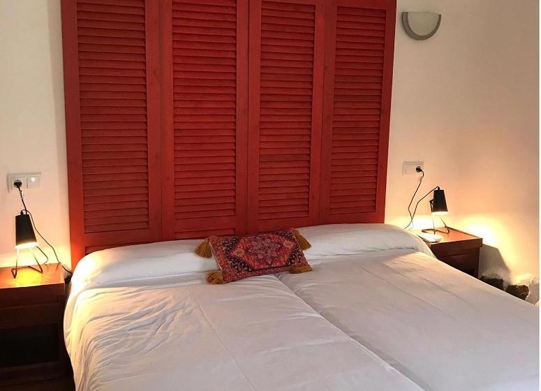 4인용 스탠다드 룸, Hostal Leon Dormido