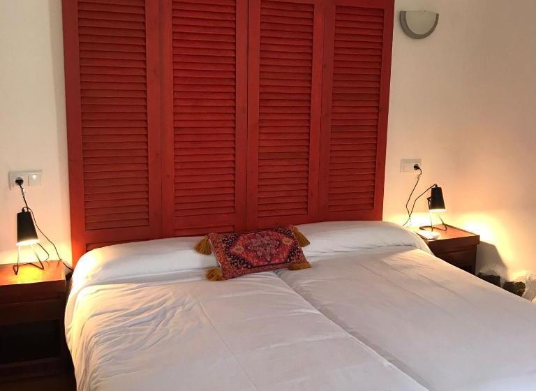 4인용 스탠다드 룸, Hostal Leon Dormido