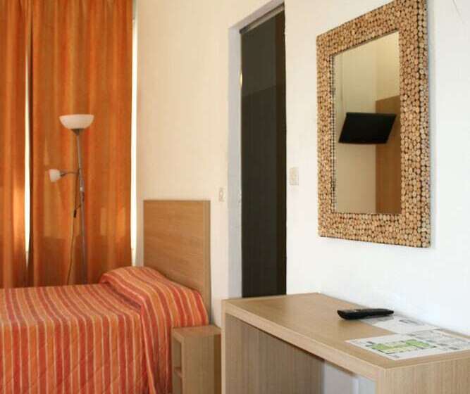 חדר סטנדרט, Hôtel Colombo  Porto Corse