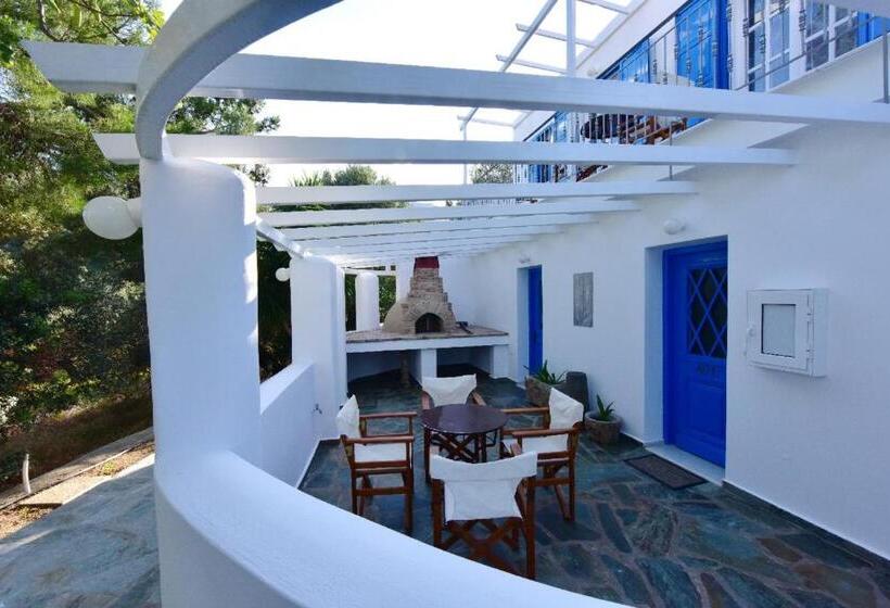سوییت, Limnionas Bay Village