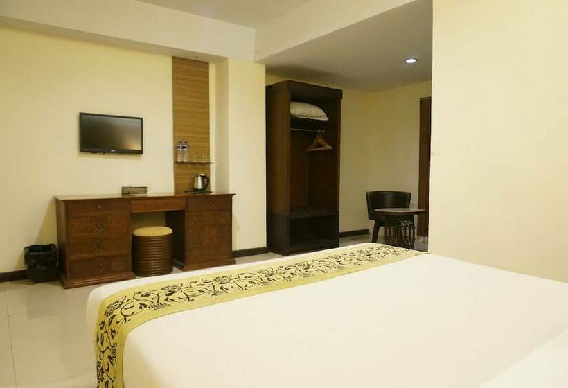 اتاق استاندارد, Losari Beach