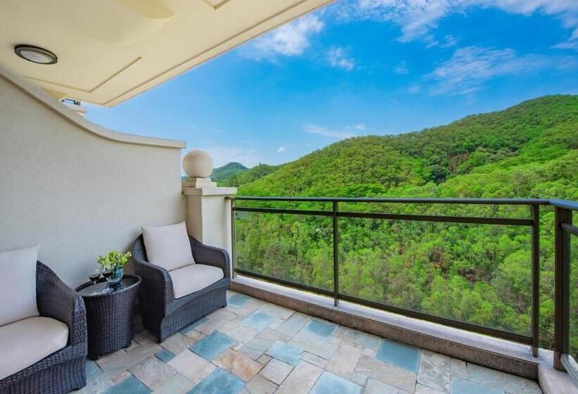 Номер Deluxe Вид на Горы, Mission Hills Hotel Resorts Dongguan