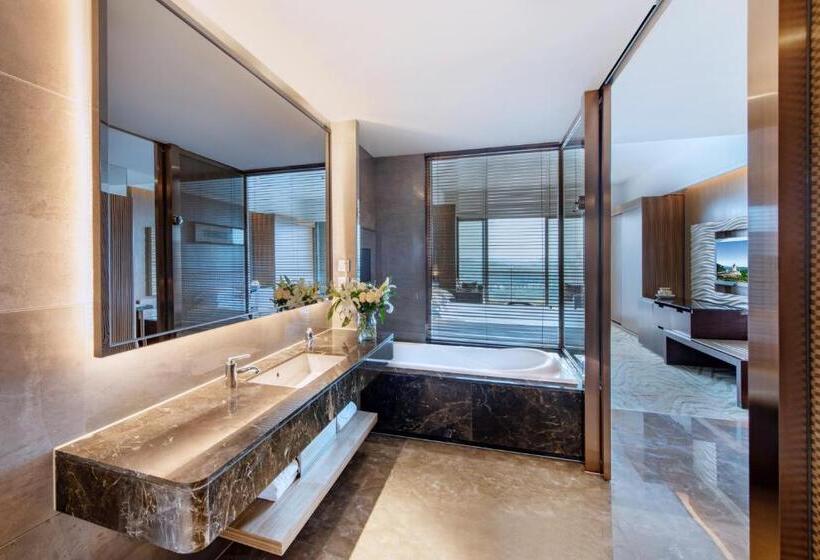 Номер Executive, Mission Hills Hotel Resorts Dongguan