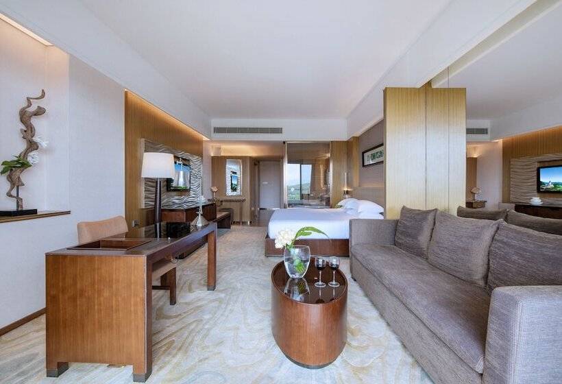 Номер Deluxe Вид на Озеро, Mission Hills Hotel Resorts Dongguan