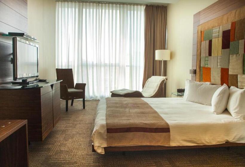 اتاق لوکس با چشم‌انداز شهر, Landmark Hotel Baku