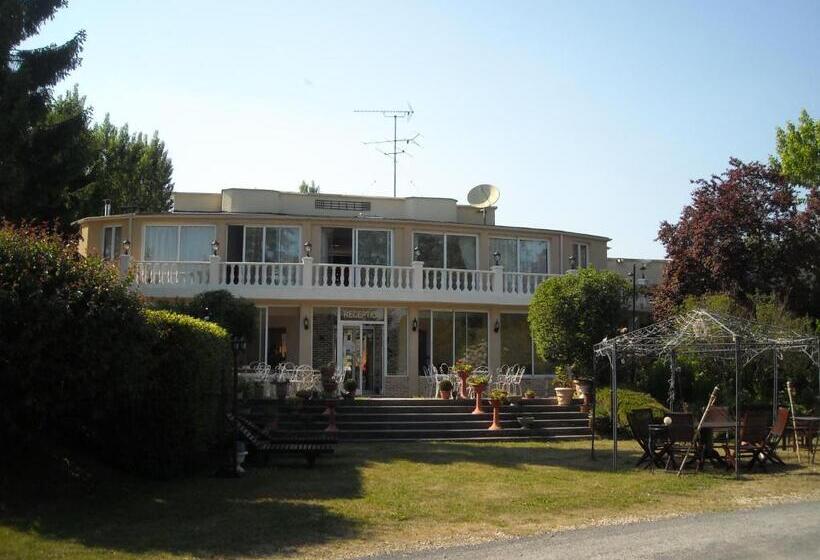 Номер Стандарт, Hôtel Acostel