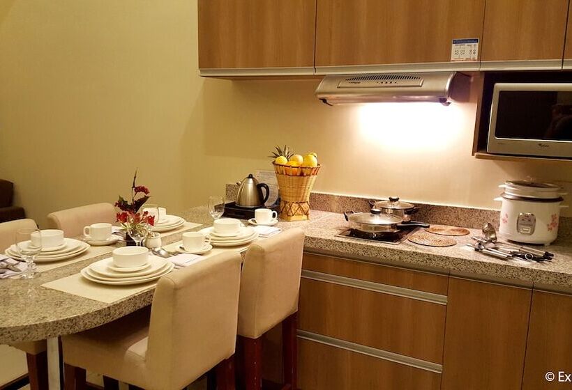 דירת חדר, Azalea Residences Baguio