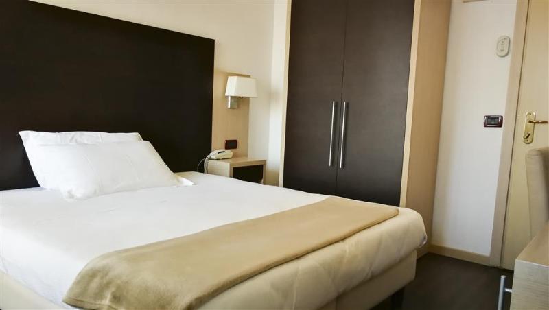 Семейный Номер, Byeyer Hotel Hualien