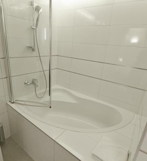 Стандартный Номер Нижний Этаж, Divota Apartment