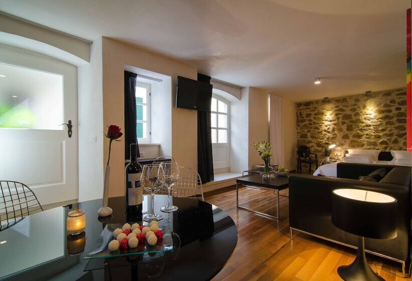 Студия Deluxe, Divota Apartment