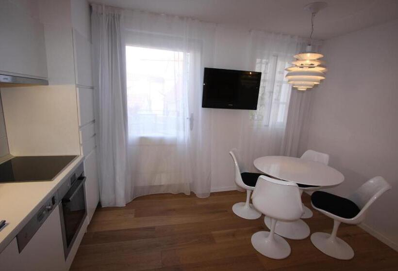 Студия Deluxe, Divota Apartment