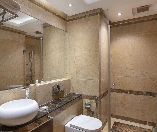 Номер Superior, Radisson Blu Kaushambi Delhi Ncr