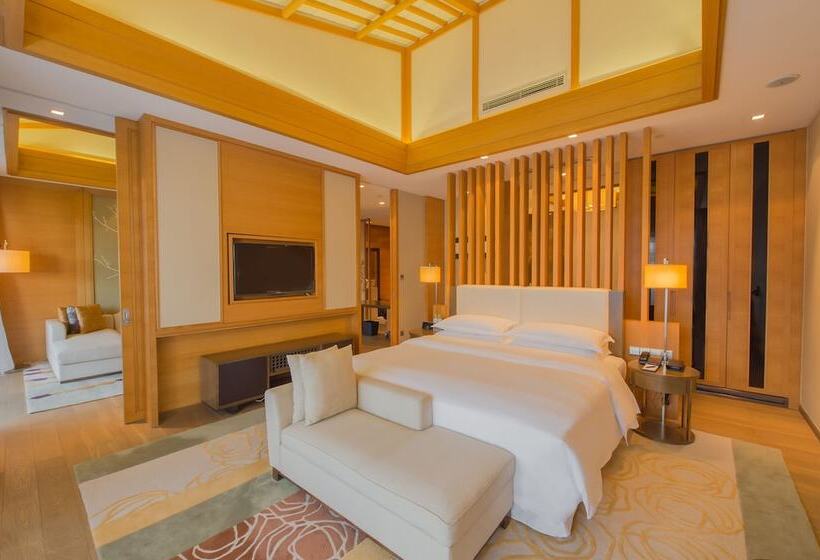 Люкс Повышенной Комфортности, Sheraton Grand Hangzhou Wetland Park Resort