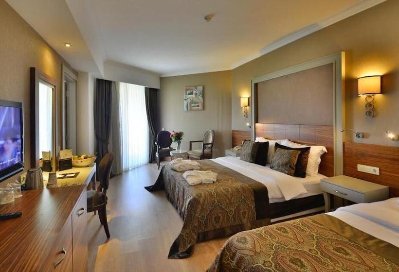 اتاق لوکس با چشم‌انداز دریا, Side Crown Serenity All Inclusive