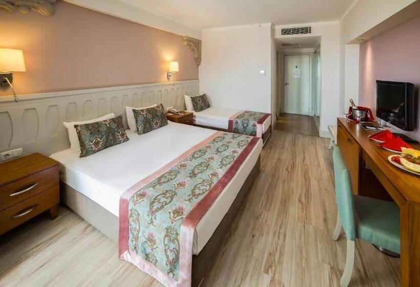 اتاق اکونومی, Side Crown Serenity All Inclusive