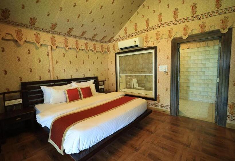 غرفة قياسية سرير كينج, Amrit Van Resort