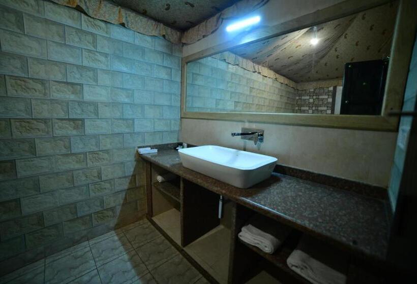 غرفة قياسية سرير كينج, Amrit Van Resort