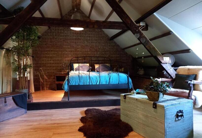 标准间, B&b Wood, Food & More