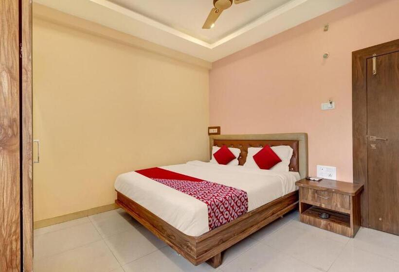 标准间, Bhagirathi Residency